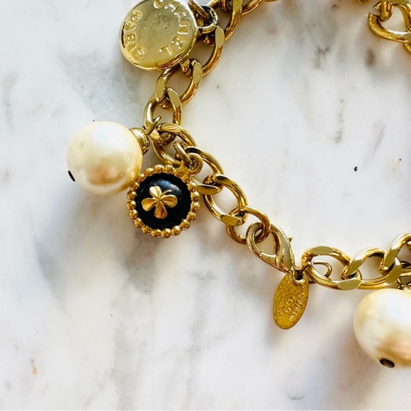CHANEL Vintage Charm Bracelet - Picture 8 of 8
